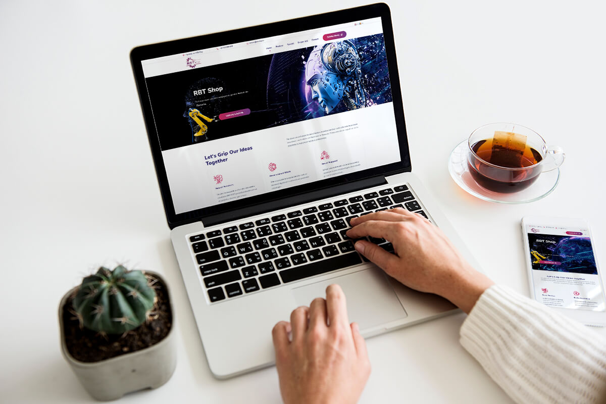 creare catalog online roboti industriali